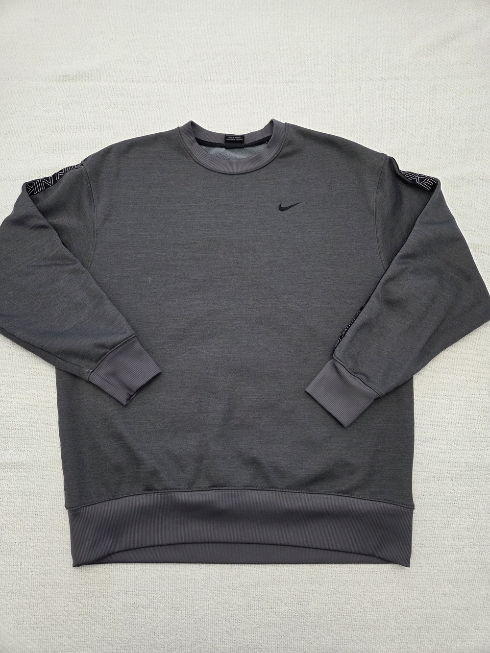 Nike Men's Charcoal Gray Crewneck Sweatshirt